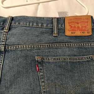 Levi’s 42x32 569 jeans